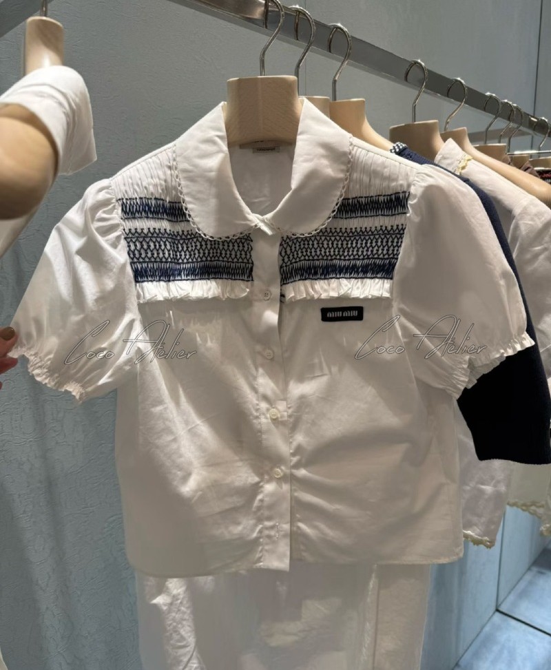 Miu puff blouse