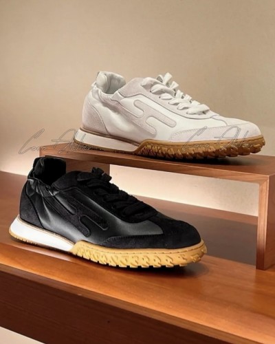 JET Sneakers
