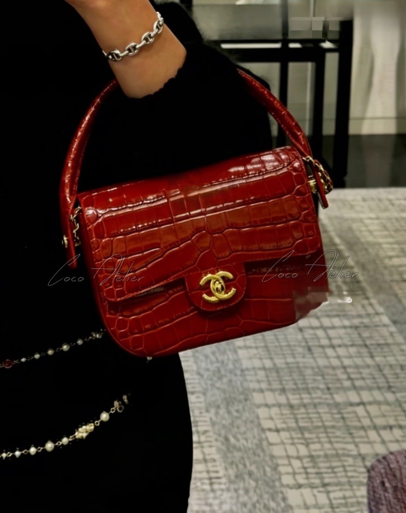 26A Croc-Effect Handle Bag