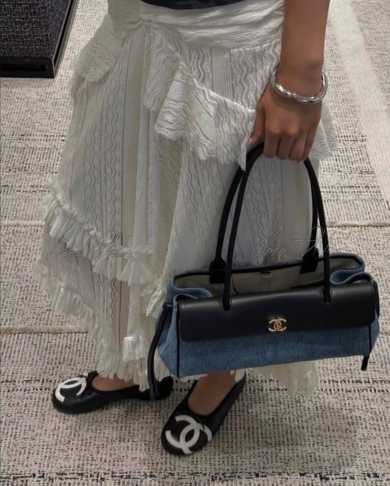 Denim shoulder bag