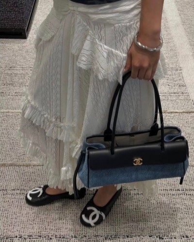 Denim shoulder bag