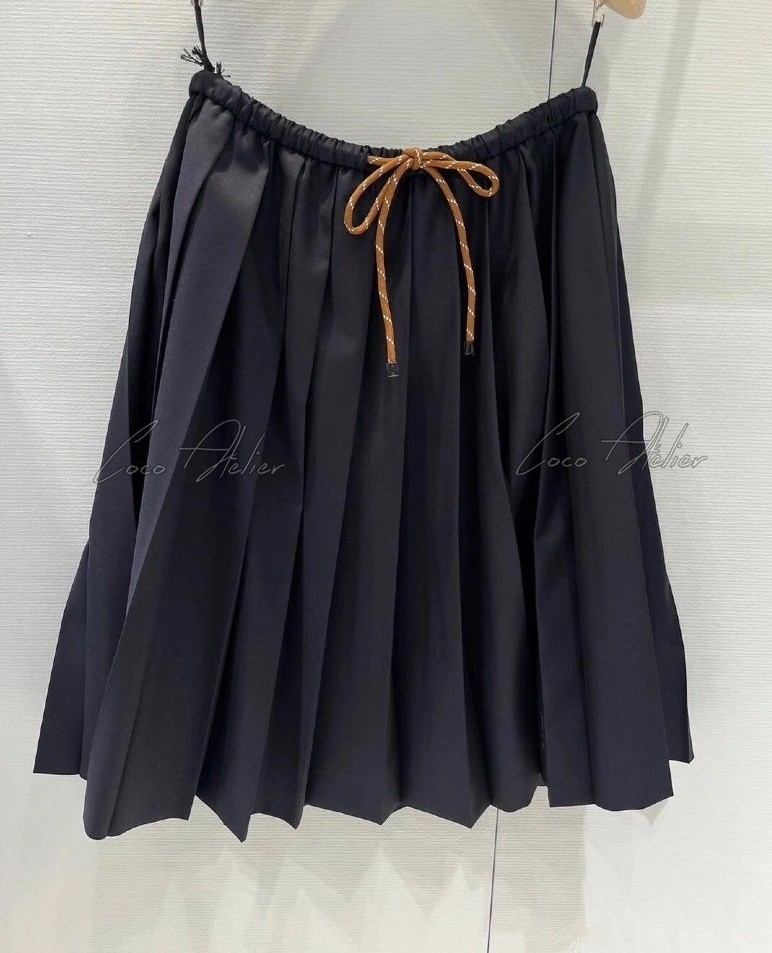 Miu pleated skirt