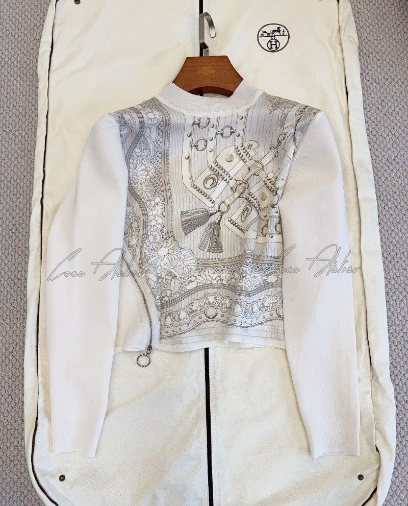 He silk blouse