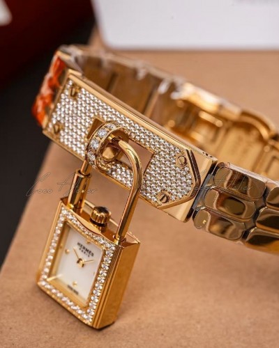 Kelly Watch