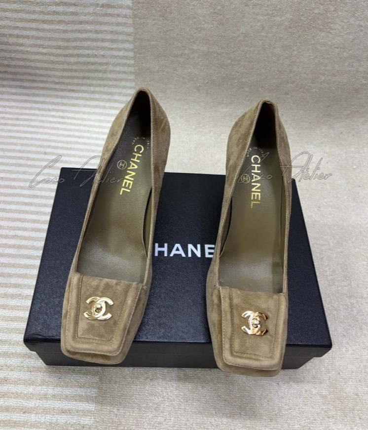 CC Pumps heel