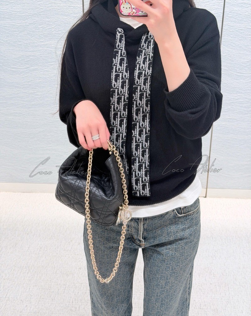CD Hooded knit
