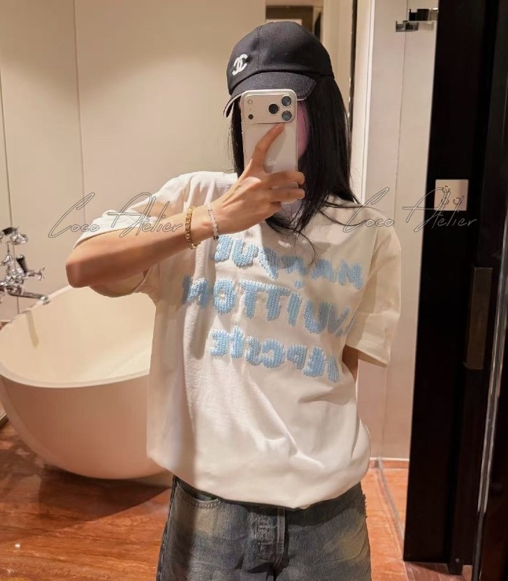 LV Unisex embroidered T-shirt
