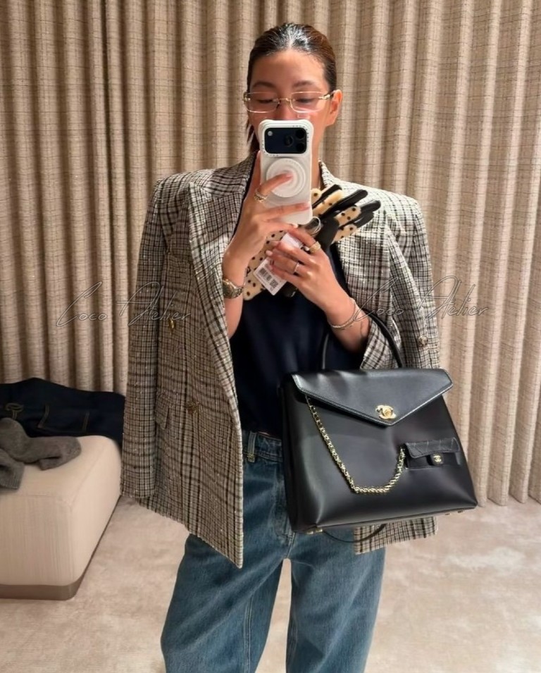 26B Handle Flap Bag