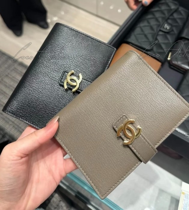 CC leather wallet