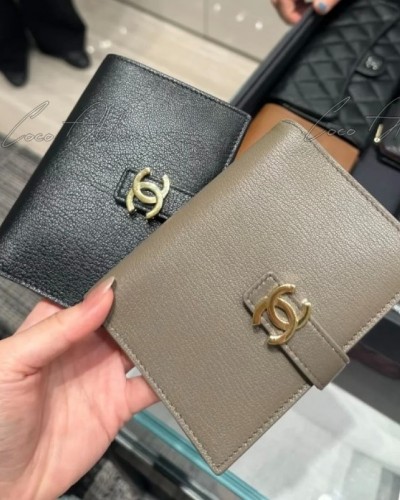 CC leather wallet