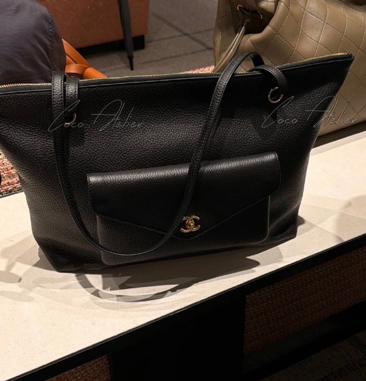 CC Pocket Tote Bag
