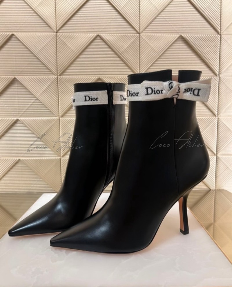 CD Ankle boots