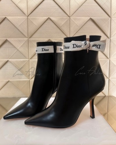CD Ankle boots