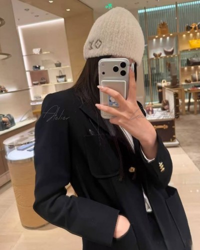 LV beanie